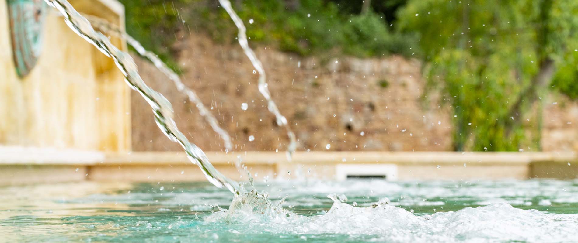 Slide – jardí piscina